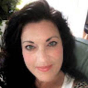Meet your Posher, Claire